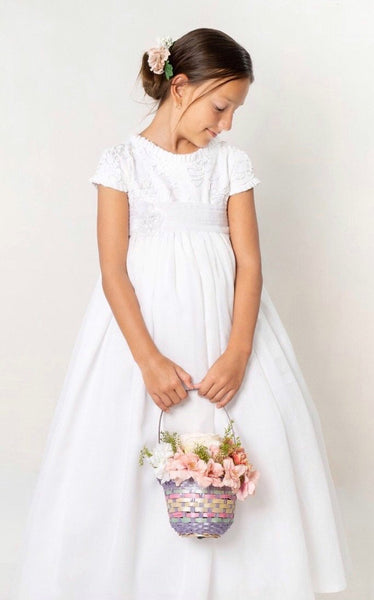 Vestido de comunión, Velas de comunión, Zapatos de comunión, Guantes de comunión, Bolsos de comunión, Chicago, London, Illinois, UK, Liverpool, Ireland, Belfast, Dublin, Germany, Miami, Canada, Toronto, Wasilla, Texas, Houston, Orlando, Weston, New York, Massachusetts, California, Colombia, Bogotá, Miami, México, Puerto Vallarta, Guadalajara, República Dominicana, Quito.