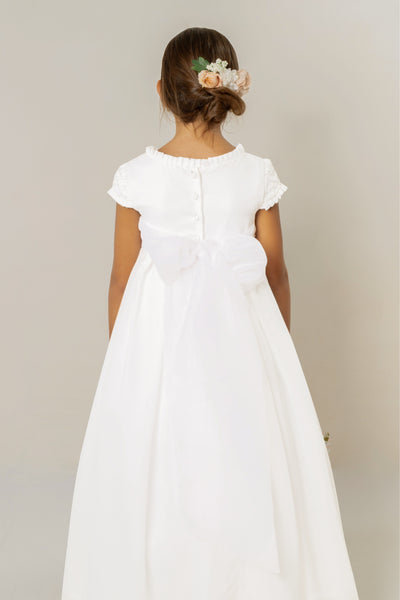 Vestido de comunión, Velas de comunión, Zapatos de comunión, Guantes de comunión, Bolsos de comunión, Chicago, London, Illinois, UK, Liverpool, Ireland, Belfast, Dublin, Germany, Miami, Canada, Toronto, Wasilla, Texas, Houston, Orlando, Weston, New York, Massachusetts, California, Colombia, Bogotá, Miami, México, Puerto Vallarta, Guadalajara, República Dominicana, Quito.