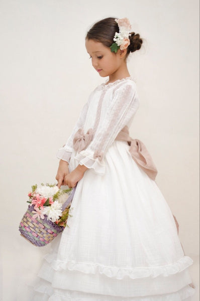 Vestido de comunión, Velas de comunión, Zapatos de comunión, Guantes de comunión, Bolsos de comunión, Chicago, London, Illinois, UK, Liverpool, Ireland, Belfast, Dublin, Germany, Miami, Canada, Toronto, Wasilla, Texas, Houston, Orlando, Weston, New York, Massachusetts, California, Colombia, Bogotá, Miami, México, Puerto Vallarta, Guadalajara, República Dominicana, Quito.